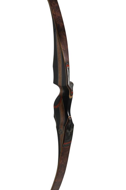 Old Mountain Archery McKinley recurve bow - Large Palm Grip and arrow shelf detail