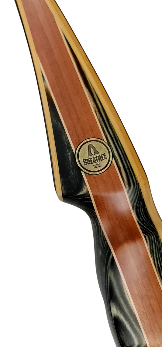 Greatree Archery Skylark longbow - contoured grip and wood detail